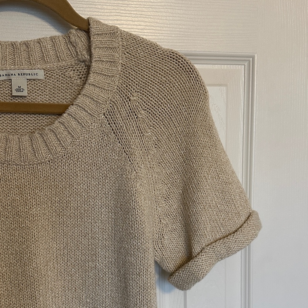 Banana Republic Beige w/ Gold Crewneck Rolled Short-Sleeve Sweater